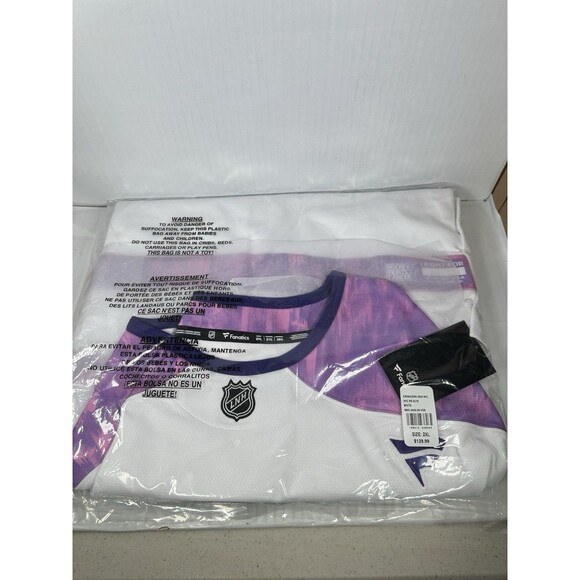 Size 2XL Fanatics Montreal Canadiens Hockey Fights Cancer Jersey 2024 NHL NEW - Picture 3 of 4